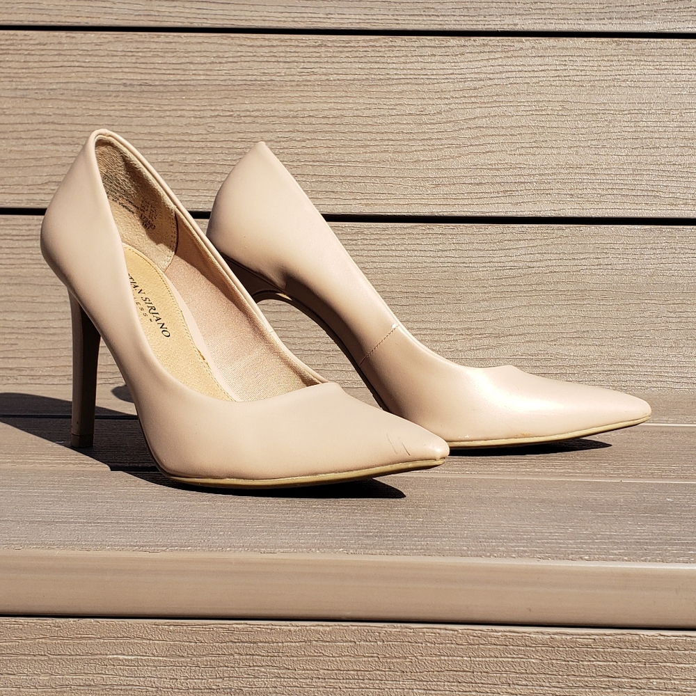 Nude high heels size 8.5